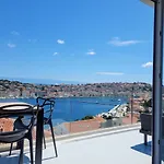 Design Penthouse 5 * مالي لوشينغْ
