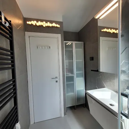 Design Penthouse 5 *