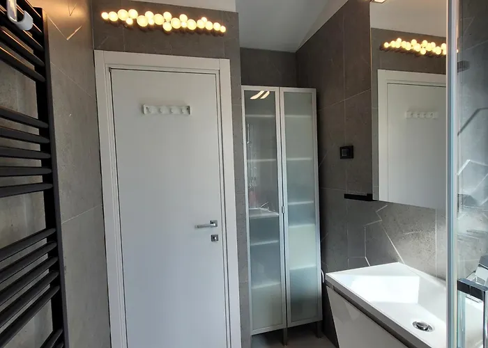 Design Penthouse 5 *